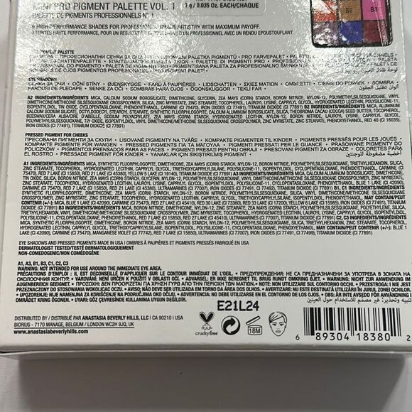 Anastasia Norvina Mini Pro Pigment Palette Vol.1 - Picture 3 of 4